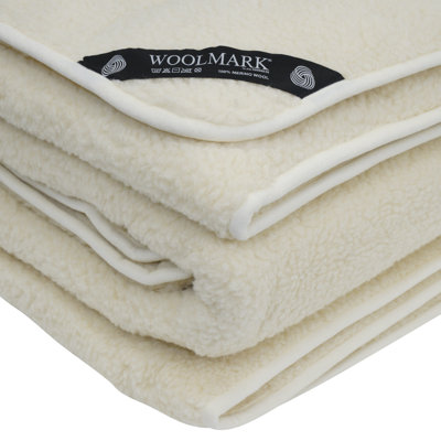Solid Colour Bedding