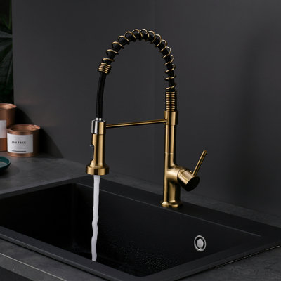 Robinet d'évier de cuisine doré avec pièce rétractable, poignée à levier unique, rotation à 360 degrés, bec arqué haut, robinet en céramique, levier à poignée en laiton, pivotant à 360 °, luminaire