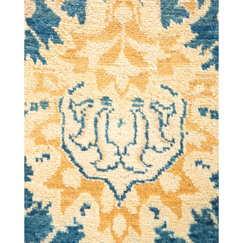Classic One-of-a-Kind 5' 10" X 8' 10" Hand Knotted Area Rug
