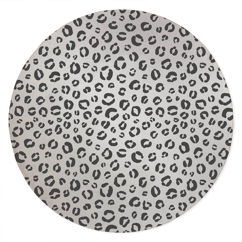 Leopard Play Non-Slip Outdoor Rug, Round 5'