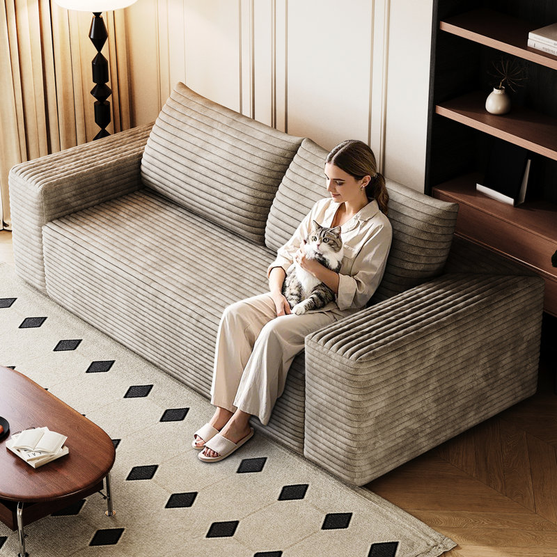 Camel profond de 63 po à 2 places avec tissu en velours côtelé, idéal pour divers espaces domestiques, sans assemblage, matériau de peau douce, mousse à haute densité, coussin ergonomique et accoudoir, garantie de confort
