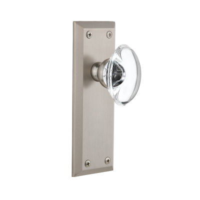 Grandeur Fifth Avenue Plate Privacy with Provence Crystal Door Knob
