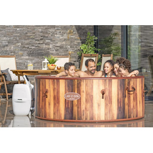 Helsinki Airjet Plus Hot Tub With Wifi
