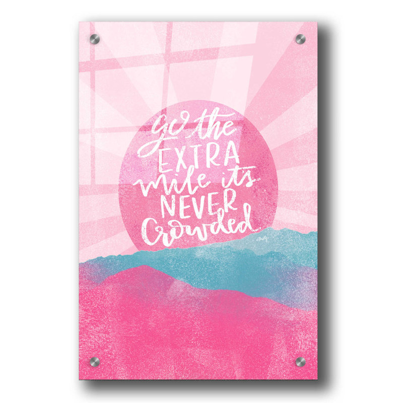 «Go the Extra Mile» par Misty Michelle, art mural en verre acrylique, H 36 po x l 24 po x P 0,2 po