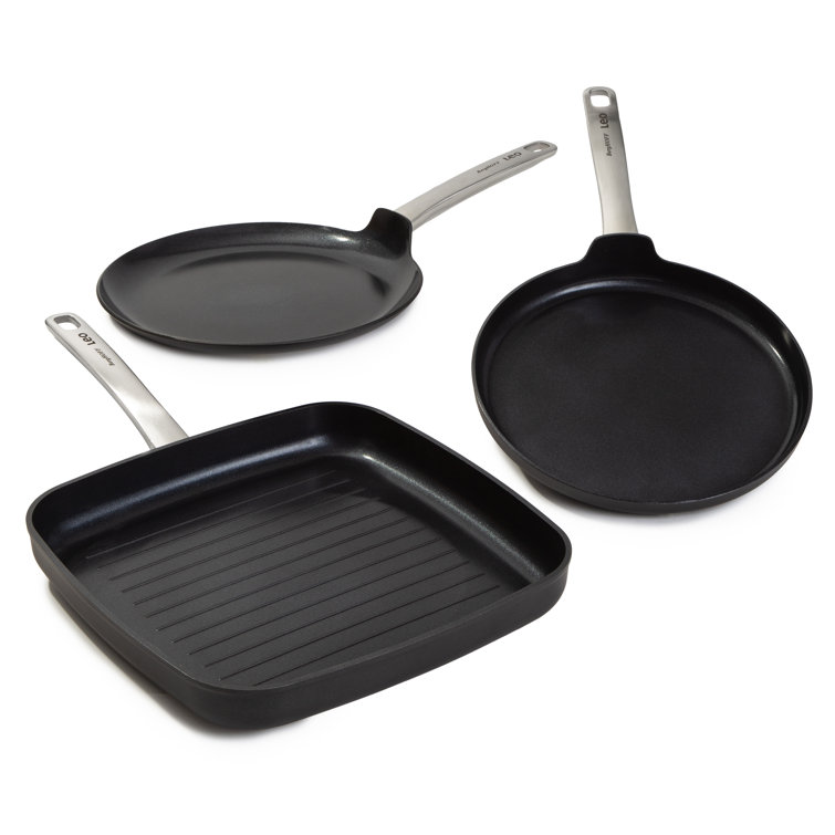 https://assets.wfcdn.com/im/89163476/resize-h755-w755%5Ecompr-r85/2611/261138628/BergHOFF+Graphite+3Pc+Non-stick+Ceramic+Specialty+Cookware+Set%2C+Sustainable+Recycled+Material.jpg
