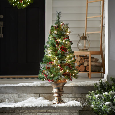 Crestwood Spruce Christmas Tree