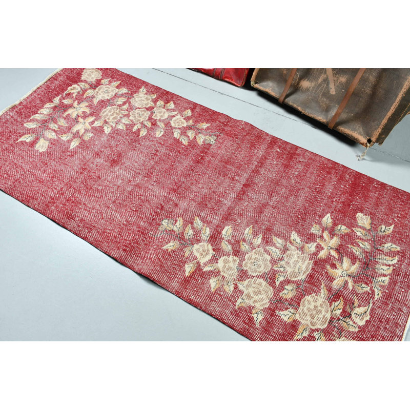 Tapis de couloir traditionnel turc fabriqué à la main dans un motif floral avec de la laine rouge élégante