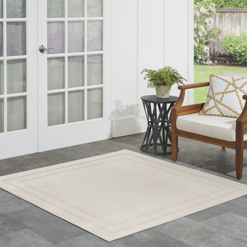 Sandy Indoor / Outdoor Rug, Square 5'