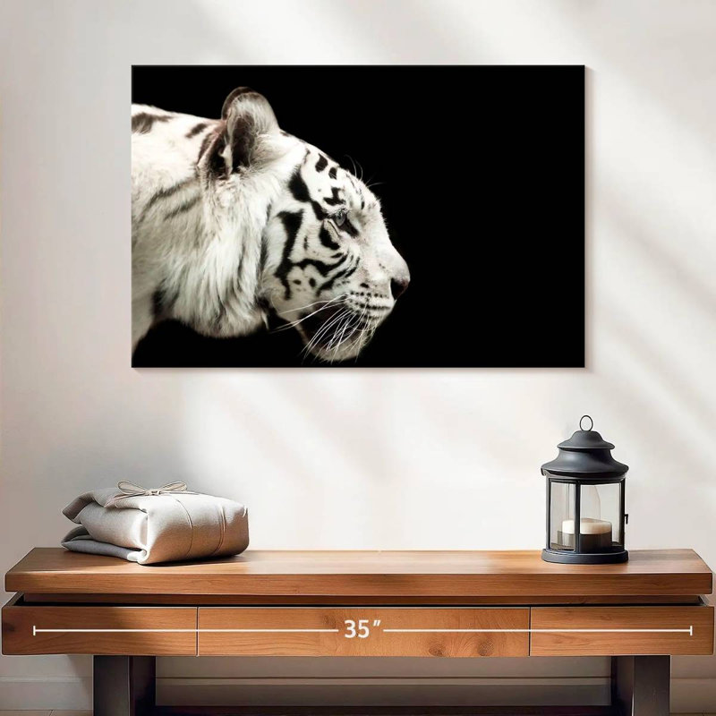 Tigre blanc curieux Brampt, H 16 po x l 24 po
