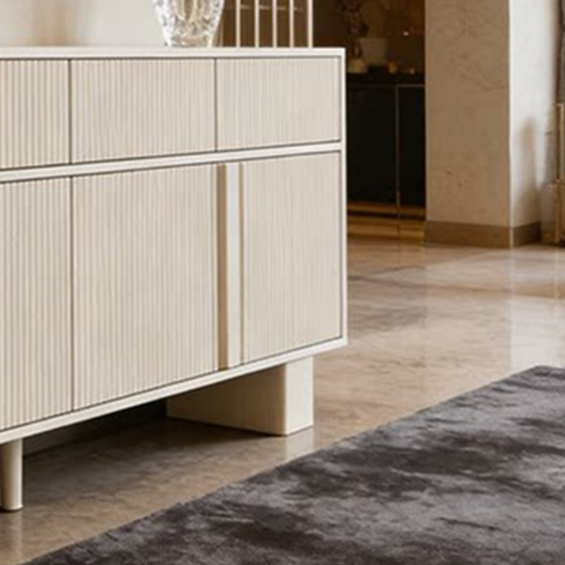 Brucker French-style wall-mounted entrance cabinet