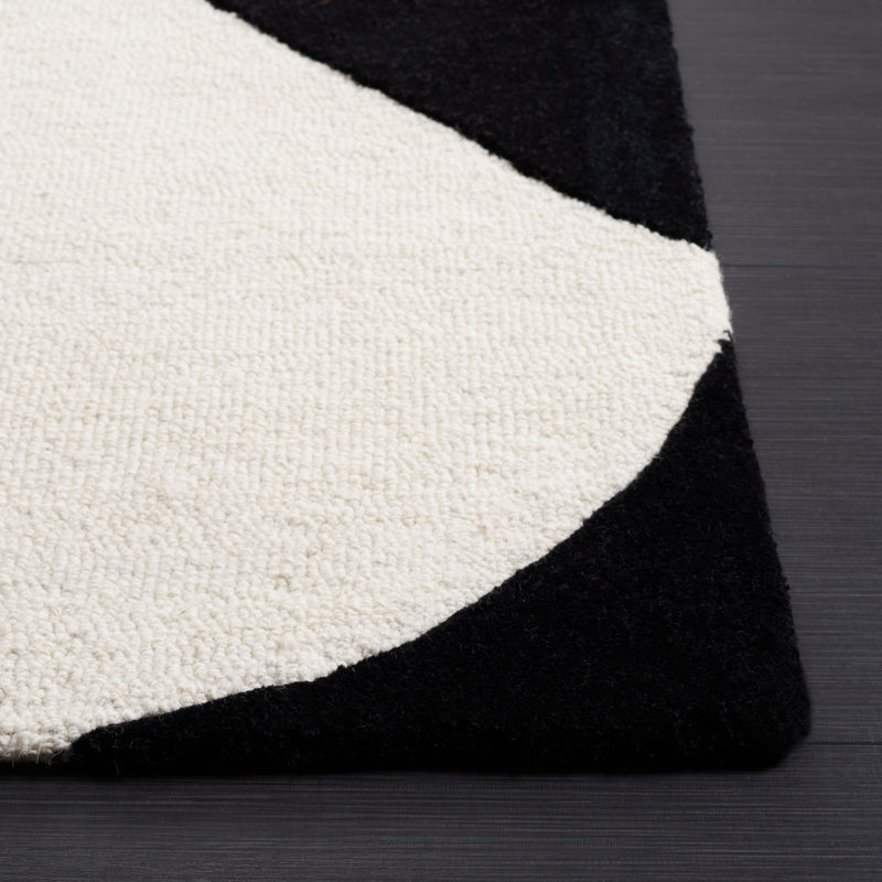 Rodeo Drive Wool Geometric Area Rug in Rust / Black, Rectangle 4' x 6'