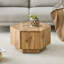Simple et pratique! Table basse hexagonale en panneau de fibres à densité moyenne avec tiroirs. Fabriquée à partir de matériaux de haute qualité, adoptant un design hexagonal unique, simple et élégant sans perdre de personnalité