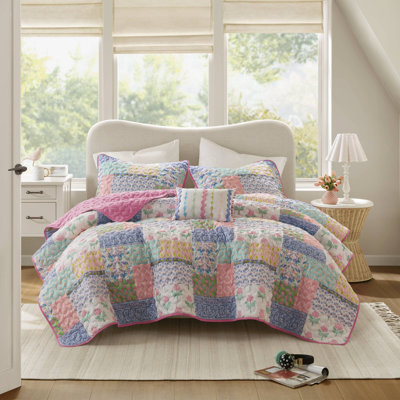Nellie Pink Patchwork Reversible 4-Piece Full/Queen Quilt Set
