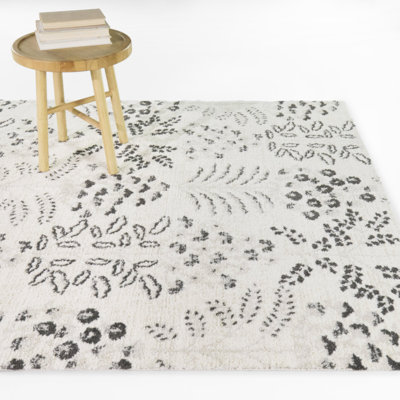 Ashbourne Cream/Charcoal Floral Transitional Area Rug