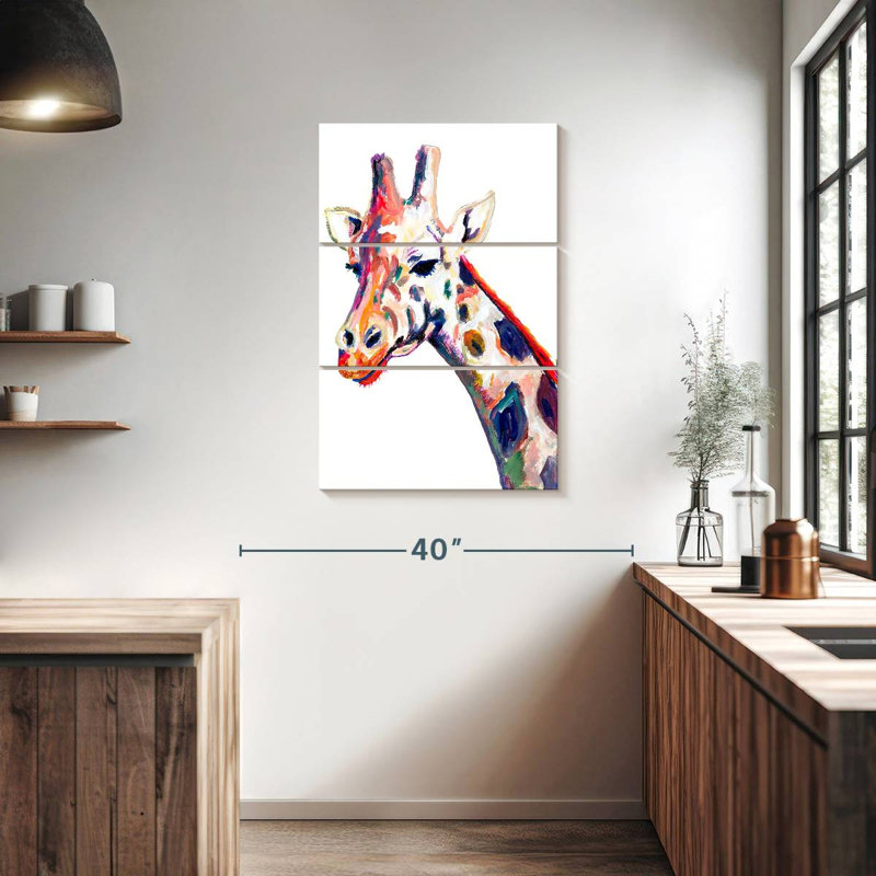 Brampt, girafe colorée sur fond blanc, H 38 po x l 24 po