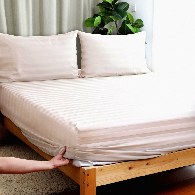 Percale Weave California Fitted Sheet - 300 Thread Count GOTS Certified - 17" Deep Pockets - Soft & Breathable Bedding