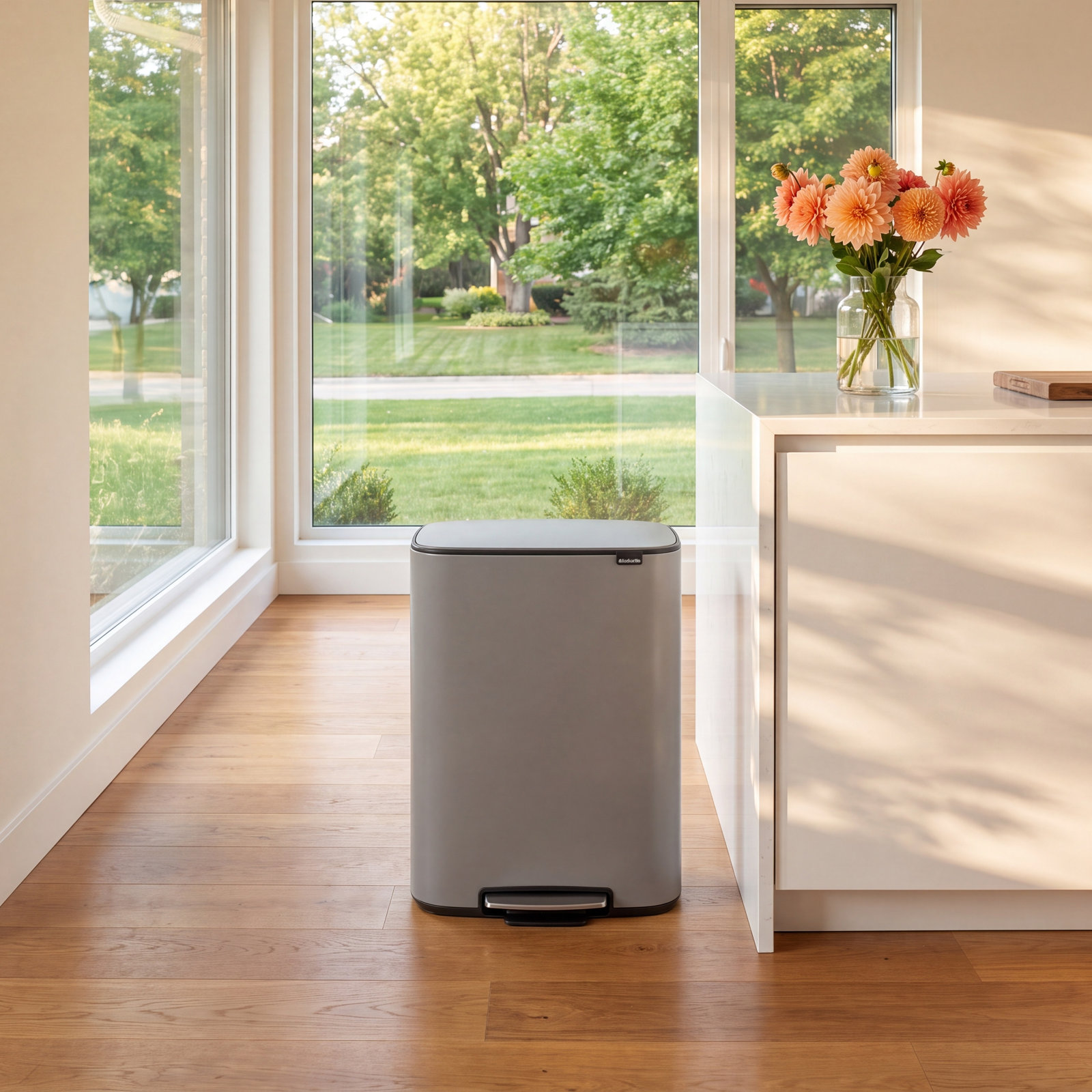 Brabantia Bo Step On Trash Can, 16 Gallon, Mineral Concrete Gray