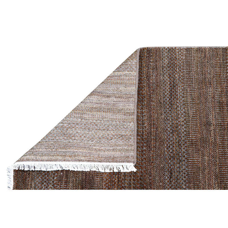 Tapis unique brun / noir 7 pi 10 po x 9 pi 11 po