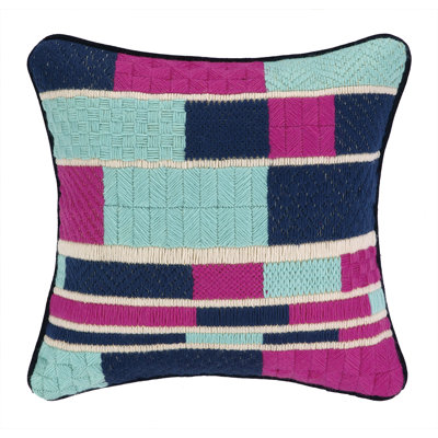 Coussin décoratif en laine ogee chaussette noël geo stripe