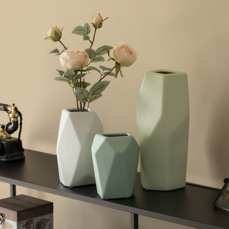 Jaliya Ceramic Table Vase