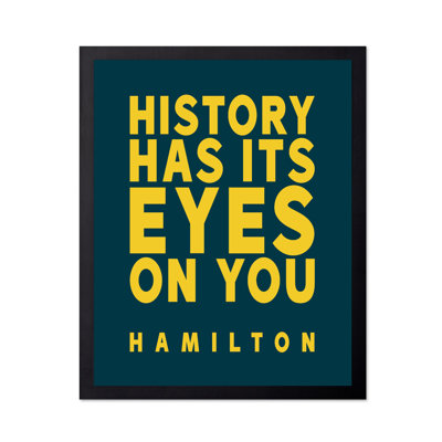 L'histoire a les yeux sur vous