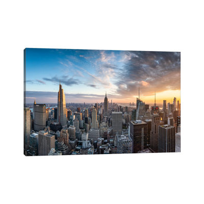" Dramatic Sunset Over The Manhattan Skyline, New York City, USA "