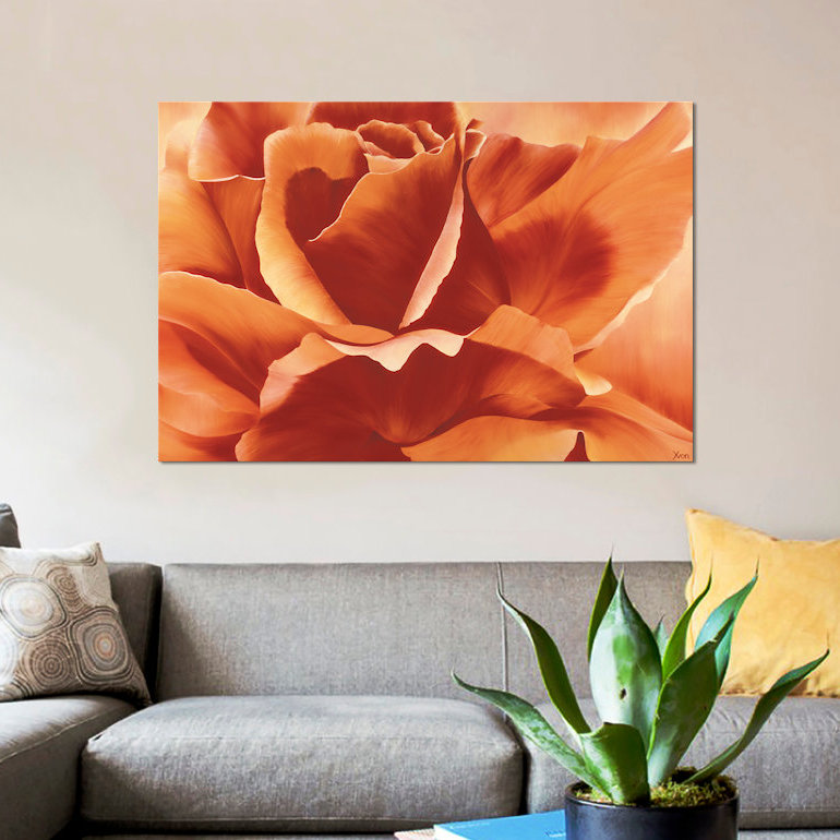 «Full in Bloom II» par Yvonne Poelstra-Holzhaus, impression sur toile tendue, H 26 po x l 40 po x P 1,5 po, Toile tendue