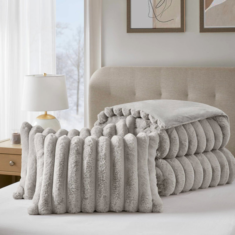 Édredon très grand en fausse fourrure grise très grande taille 3, King Comforter + 2 Pillowcases