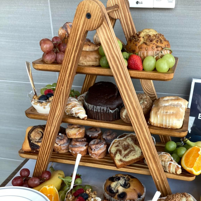 Plateau de service en bois à 3 niveaux