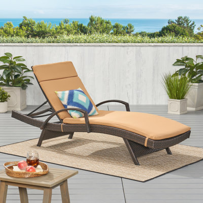 Chaise longue inclinable 79,5 po avec coussins Billur