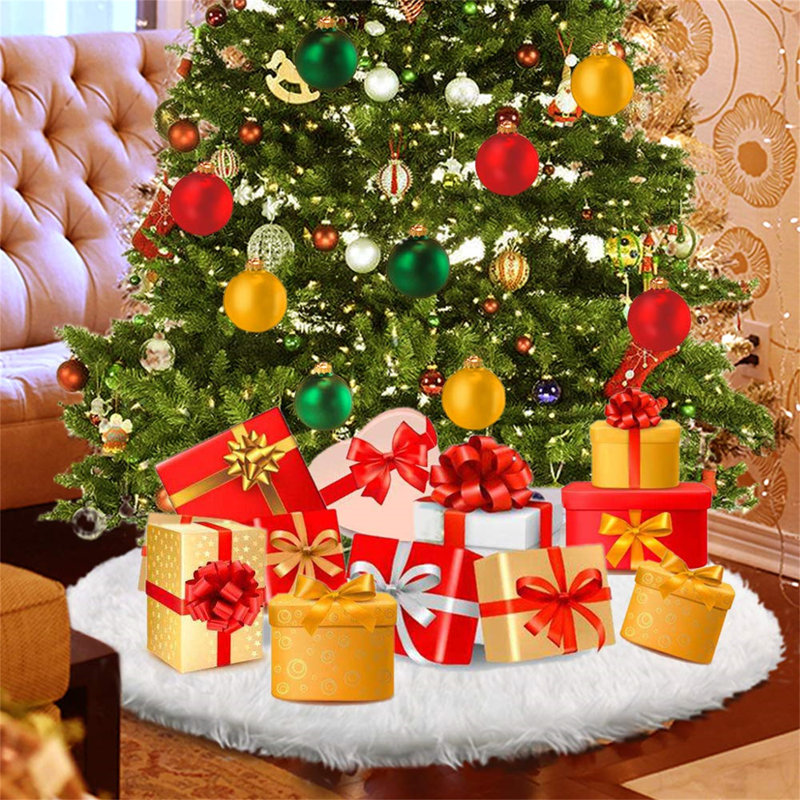 Jonael Faux Fur Tree Skirt