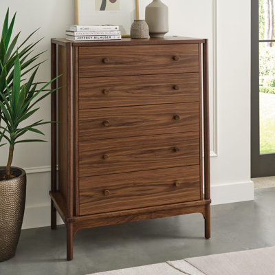 Commode haute à cinq tiroirs Walnut Grove