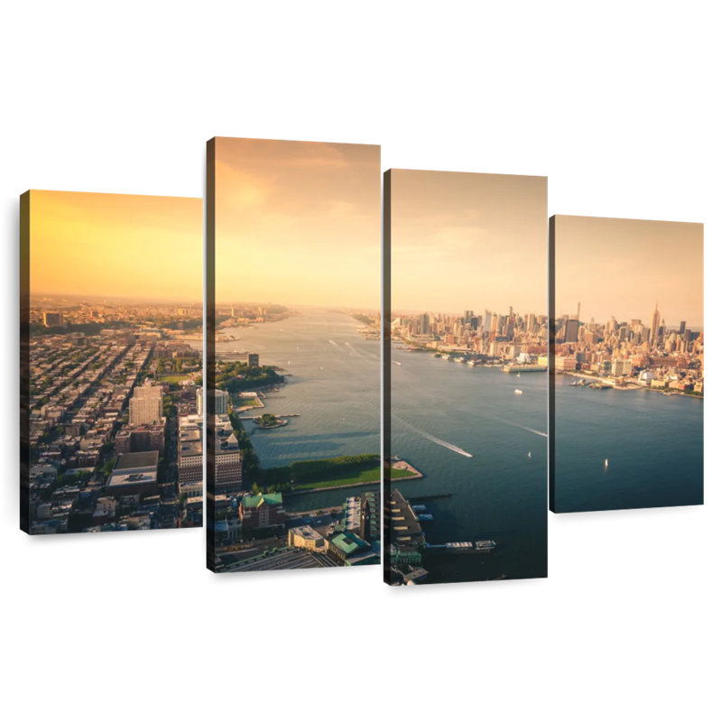 Nicci Hudson River From Above I, H 22 po x l 36 po