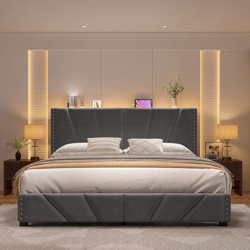 Lit plateforme de rangement en velours, format King, avec tête de lit réglable en hauteur, éclairage DEL, station de recharge et espace de rangement sous le lit de 30 cm (11,8 po). Sommier non requis.