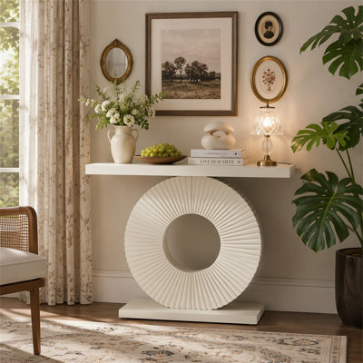 Canapé moderne en bois avec base géométrique