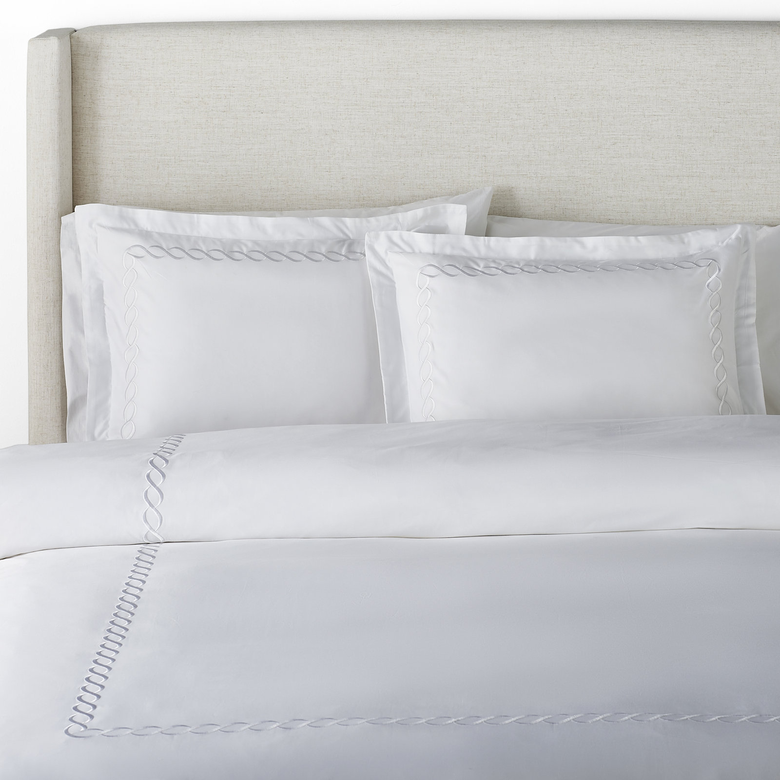 Avellana Sateen Duvet Cover Set, Queen Duvet Cover + 2 Shams, White