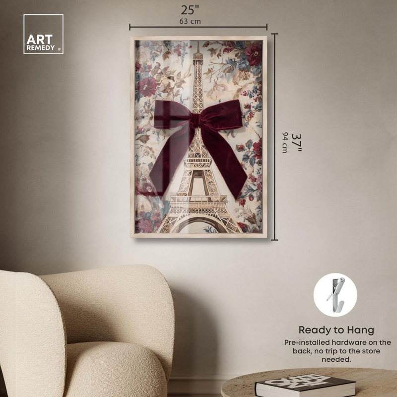 Delicate Eiffel Tower Glam Art Shadowbox Print par Art Remedy, H 37 po x l 25 po, Crème, crème