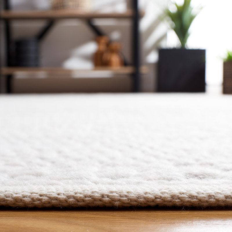 Tapis ivoire en polyester fabriqué à la main Amritbir, Rectangulaire 3 pi x 5 pi