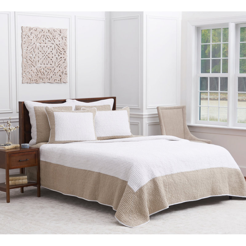 White/Beige Cotton Reversible Quilt, King Quilt