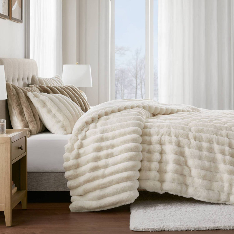 Ensemble d'édredon en fausse fourrure 3 pièces avec 2 taies décoratives assorties