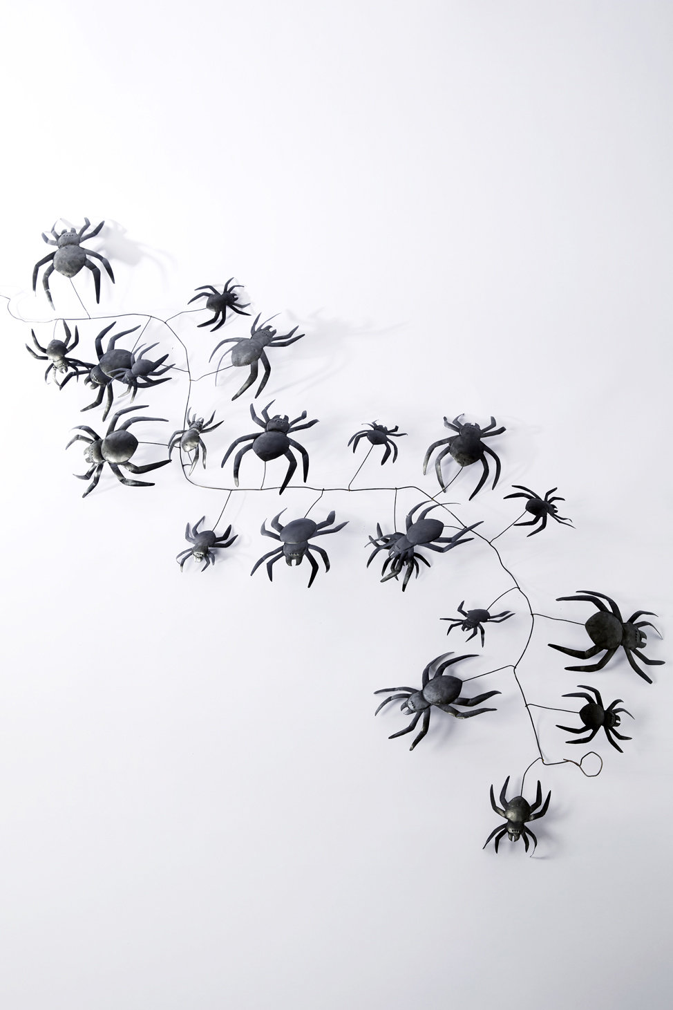Widow Spider Garland 68"x 18"x 8"