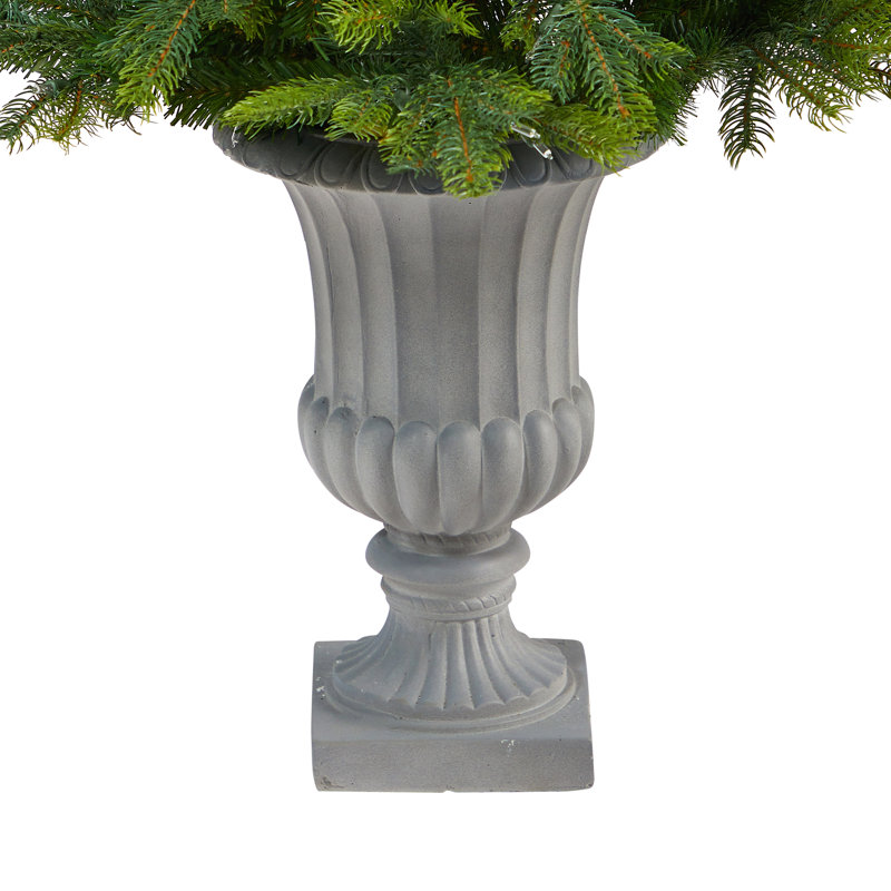 Sapin de Noël artificiel en épinette verte 4,67 'avec 100 lumières claires North Carolina