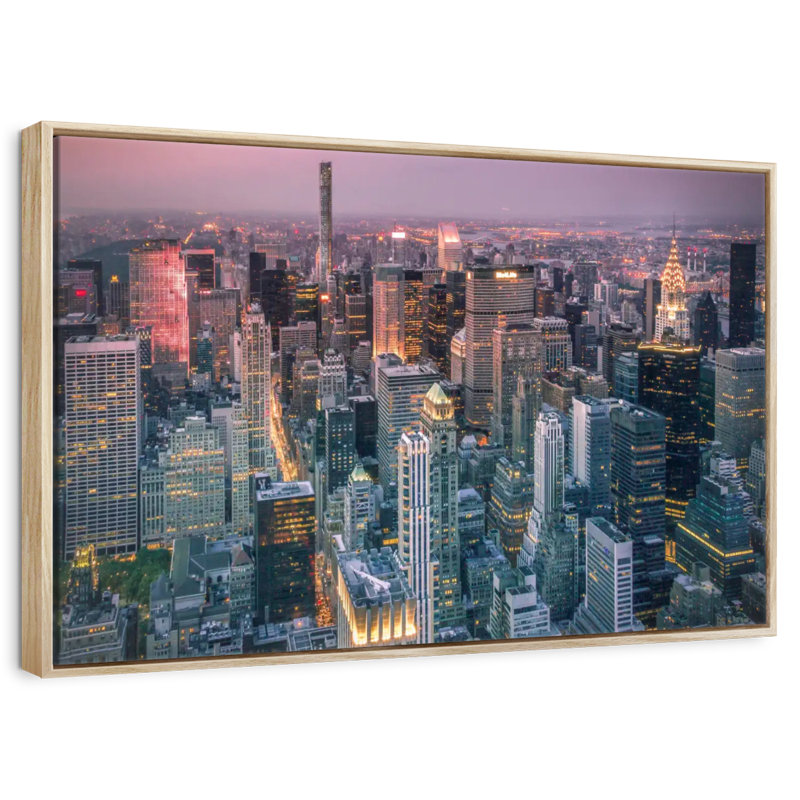 Lumières du paysage urbain de New York, 46 po x 31 po, Cadre flottant en bois naturel