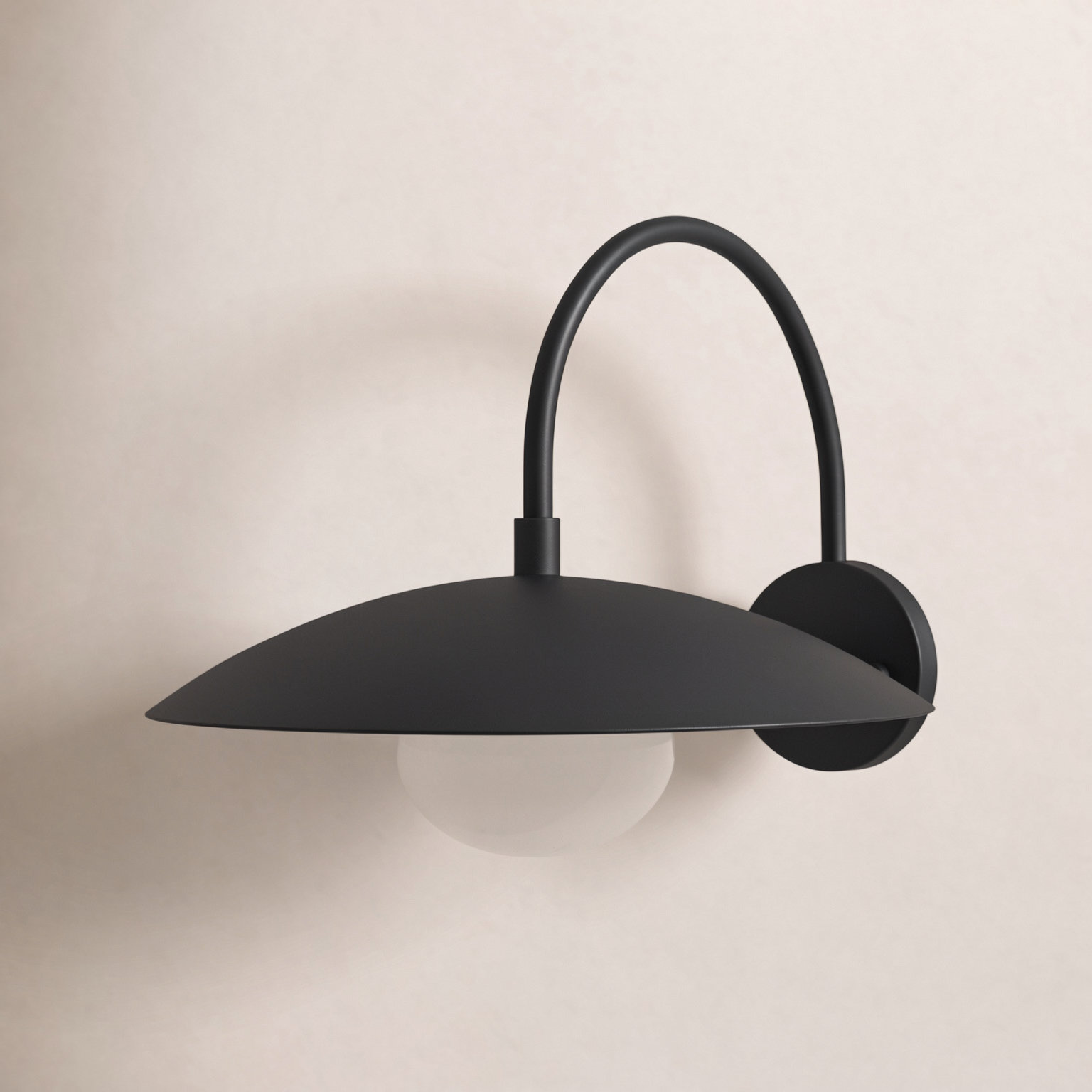 Del Single Light Wrought Iron Armed Sconce, Black