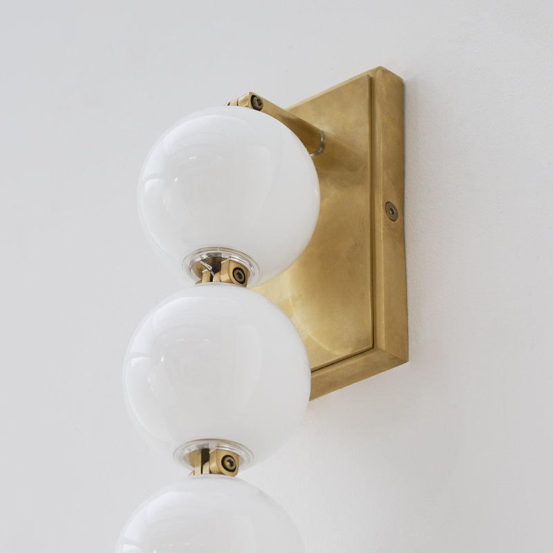 Perle 28 Sconce, Hand Rubbed Antique Brass