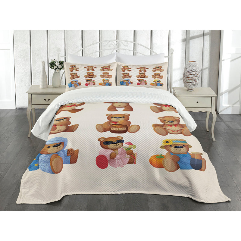 Ambesonne Cartoon Bedspread Teddy Bear, King Bedspread + 2 Standard Shams