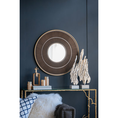 Miroir rond en bois avec bordure en fer doré de 31,5 po x 1,2 po x 31,5 po qui rehausse l'esthétique de la salle de bain et une réflexion claire pour l'entrée et l'espace de vie