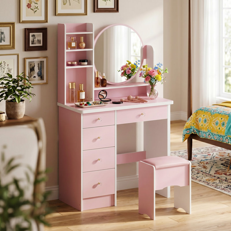 Vanity, Pink