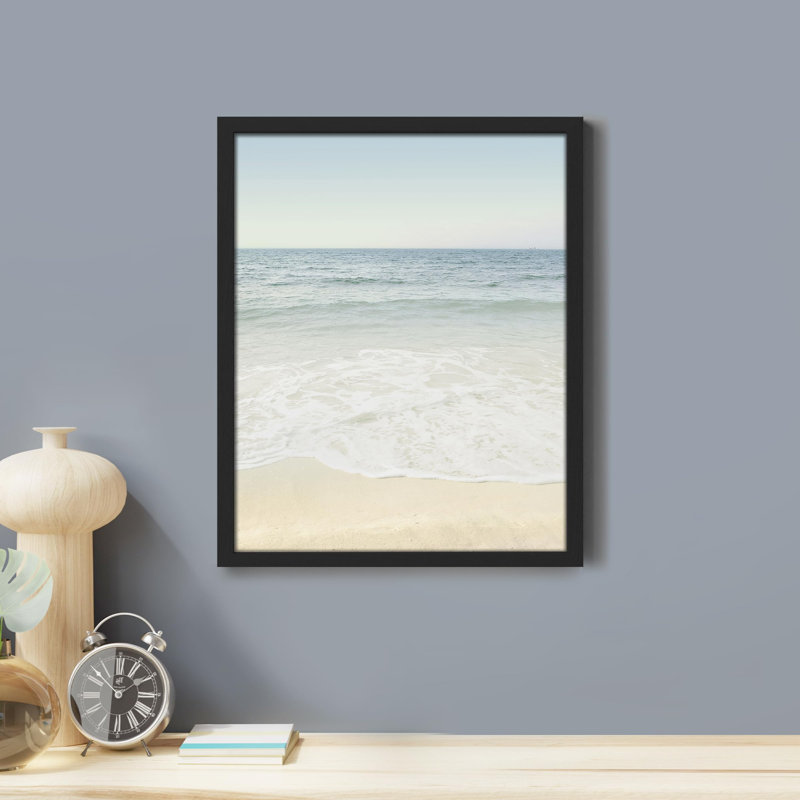 «Beach Shore Ocean Washed Out Pastel Duotone» sur papier, Noir, H 14 po x l 11 po