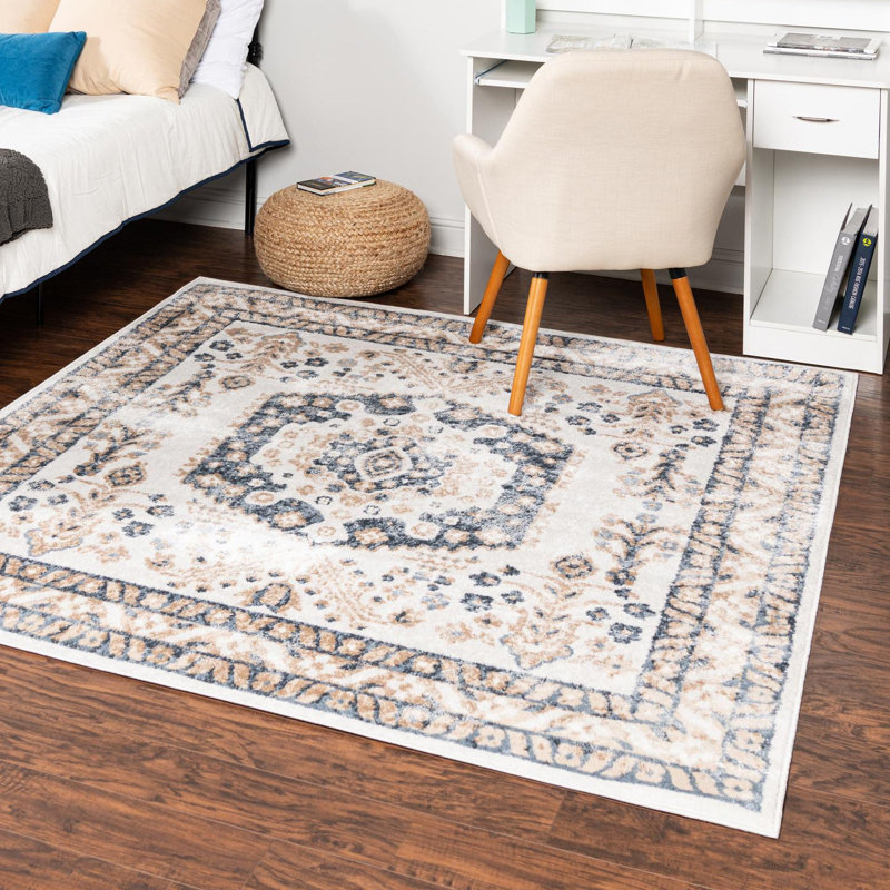 Bracamonte Oriental Indoor Rug, Square 4'1"